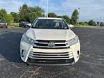 2017 Toyota Highlander 4x2 SUV for sale #K1025A - photo 2