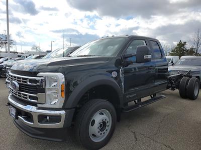 New 2025 Ford F-450 - photo 1