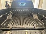 Used 2022 Nissan Frontier SV Crew Cab 4x4 Pickup for sale #NNN608592 - photo 26