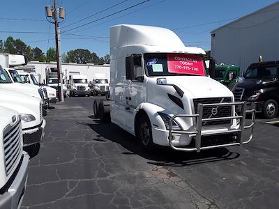 Used 2020 Volvo VNR Volvo D13 Semi Truck for sale #243542 - photo 1