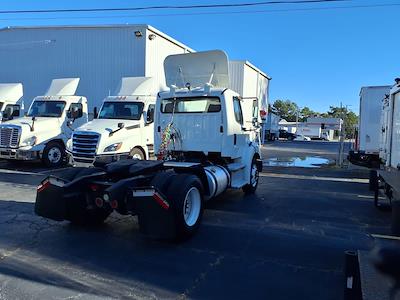 Used 2015 Freightliner M2 112 Cummins ISL Semi Truck for sale #317375 - photo 2