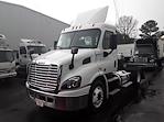 Used 2017 Freightliner Cascadia Day Cab 4x2 Semi Truck for sale #668296 - photo 3