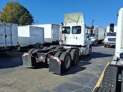 Used 2019 Freightliner Cascadia Cummins X15 Semi Truck for sale #808823 - photo 2