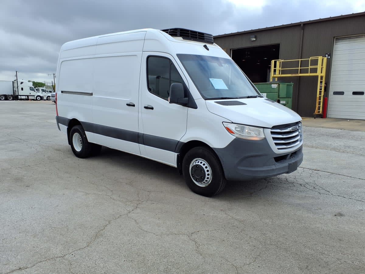 Used 2019 Freightliner Sprinter 3500 - photo 7