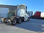 Used 2022 Freightliner Cascadia Detroit Diesel DD15 Semi Truck for sale #560225 - photo 5