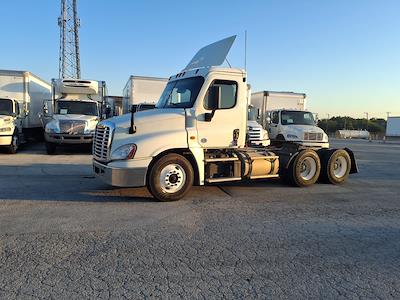 Used 2019 Freightliner Cascadia Cummins X15 Semi Truck for sale #808083 - photo 1