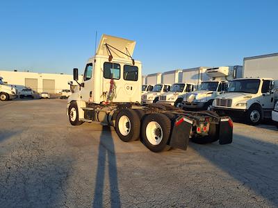 Used 2019 Freightliner Cascadia Cummins X15 Semi Truck for sale #808083 - photo 2