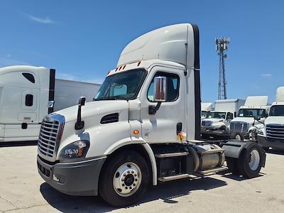 Used 2019 Freightliner Cascadia Detroit DD13 Semi Truck for sale #808630 - photo 1
