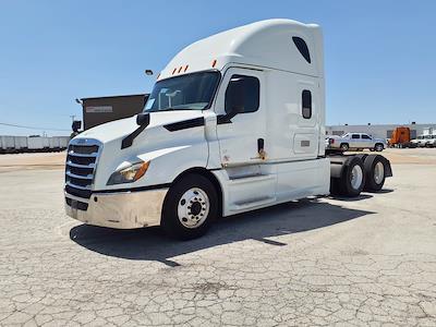 Used 2019 Freightliner Cascadia Detroit Diesel DD15 Semi Truck with Sleeper Cab for sale #824473 - photo 1