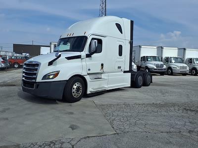 Used 2019 Freightliner Cascadia Detroit Diesel DD15 Semi Truck with Sleeper Cab for sale #832855 - photo 1