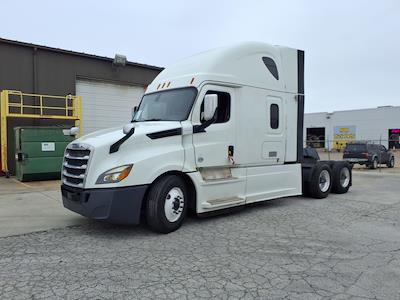 Used 2019 Freightliner Cascadia Detroit Diesel DD15 Semi Truck with Sleeper Cab for sale #832856 - photo 1