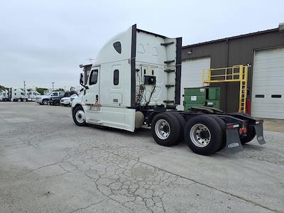 Used 2019 Freightliner Cascadia Detroit Diesel DD15 Semi Truck with Sleeper Cab for sale #832856 - photo 2