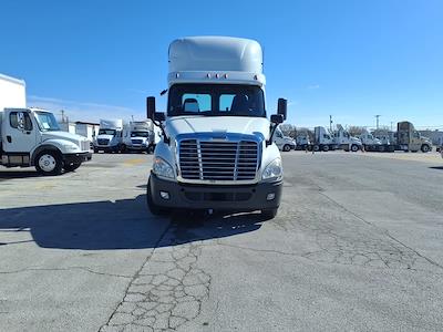 Used 2019 Freightliner Cascadia - photo 1