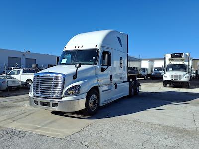 Used 2020 Freightliner Cascadia Detroit Diesel DD15 Semi Truck with Sleeper Cab for sale #869046 - photo 1