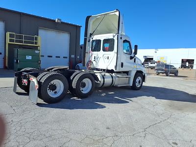 Used 2020 Freightliner Cascadia Cummins X15 Semi Truck for sale #876484 - photo 2