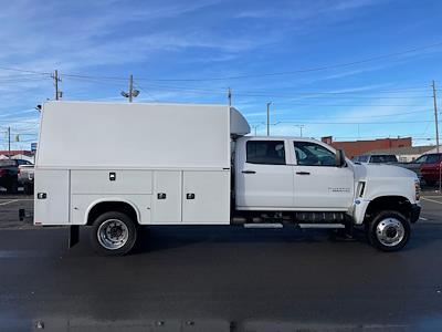 Used 2022 Chevrolet Silverado 5500 Crew Cab Enclosed Service Body for sale #24-9574A - photo 1