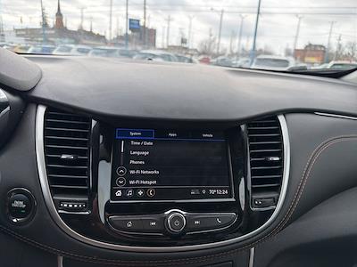 Used 2022 Chevrolet Trax - photo 1