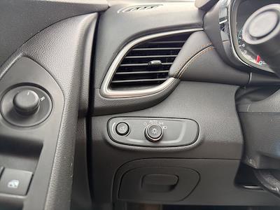 Used 2022 Chevrolet Trax - photo 1