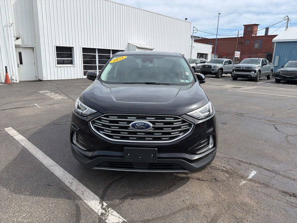 Used 2021 Ford Edge - photo 2