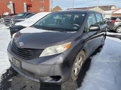 Used 2014 Toyota Sienna L Minivan for sale #J0925 - photo 2