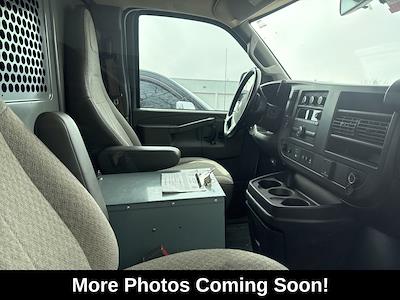 Used 2023 Chevrolet Express 2500 - photo 1