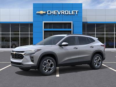 New 2025 Chevrolet Trax LT SUV for sale #CSE5781 - photo 2