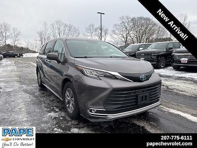 Used 2022 Toyota Sienna XLE Minivan for sale #P4737 - photo 1
