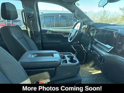 Used 2022 Chevrolet Silverado 1500 - photo 1