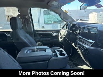 Used 2023 Chevrolet Silverado 1500 - photo 1