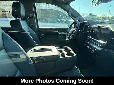 Used 2025 GMC Sierra 1500 - photo 1