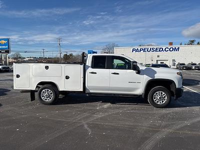 Used 2022 Chevrolet Silverado 2500 Double Cab 55 CA Cab Chassis for sale #R4944A - photo 2