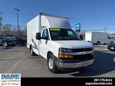 Used 2025 Chevrolet Express 3500 - photo 1