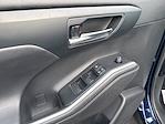Used 2020 Toyota Highlander XLE for sale #TE5964A - photo 12