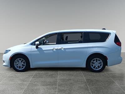 2023 Chrysler Voyager FWD Minivan for sale #A533130R - photo 2