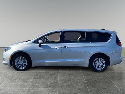 Used 2023 Chrysler Voyager - photo 1