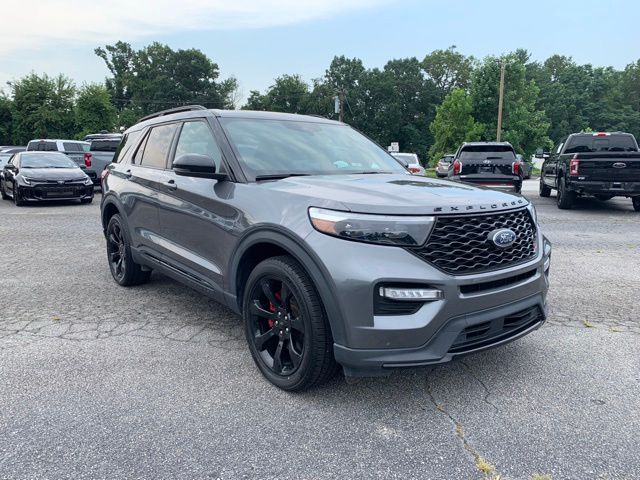 Used 2023 Ford Explorer - photo 2