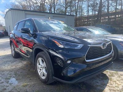 Used 2024 Toyota Highlander - photo 1