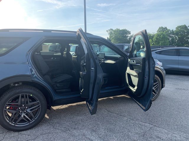 New 2026 Ford Explorer - photo 13