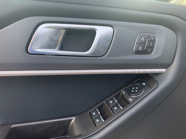 New 2026 Ford Explorer - photo 25