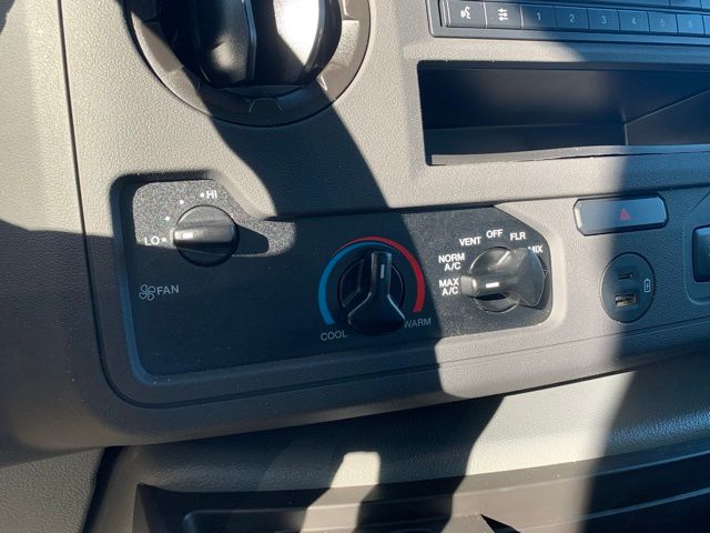 New 2026 Ford E-350 - photo 18