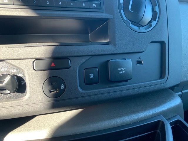 New 2026 Ford E-350 - photo 19