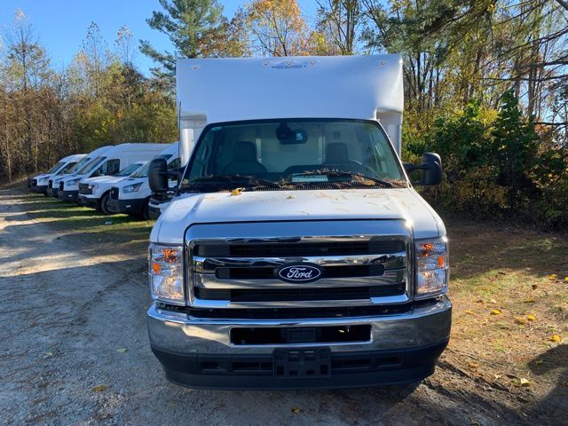 New 2026 Ford E-350 - photo 8