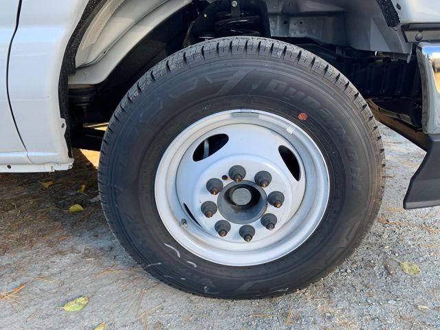 New 2026 Ford E-350 - photo 32