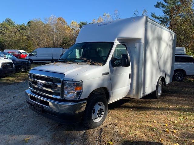 New 2026 Ford E-350 - photo 10