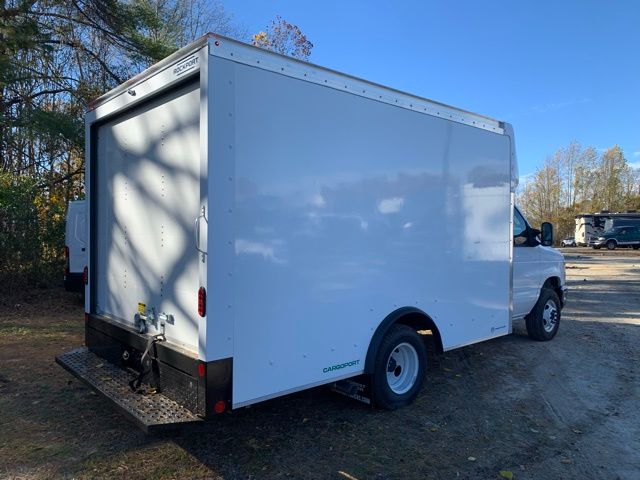 New 2026 Ford E-350 - photo 2