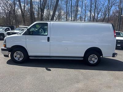 Used 2024 Chevrolet Express 2500 - photo 2
