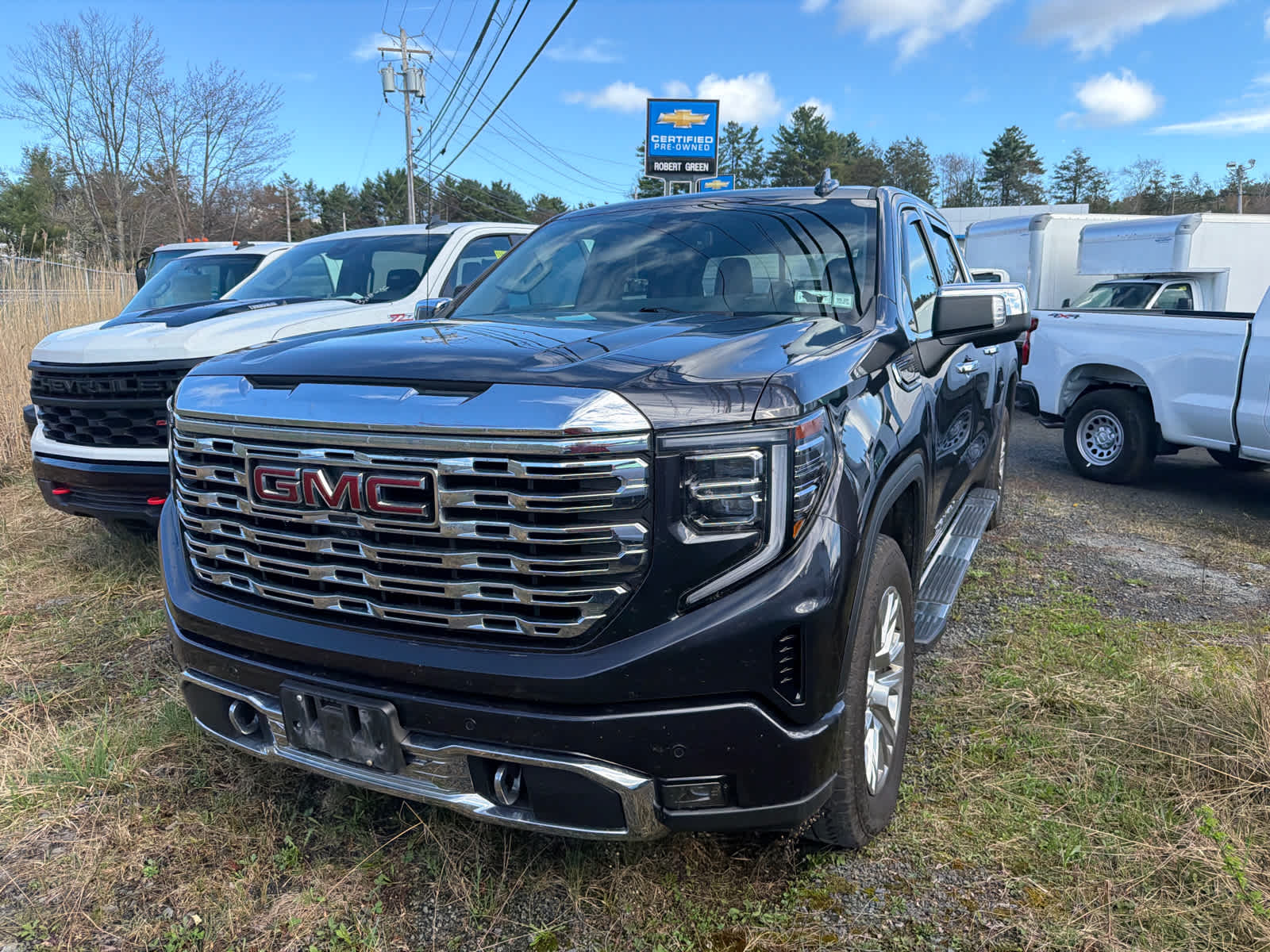 Used 2022 GMC Sierra 1500 - photo 2