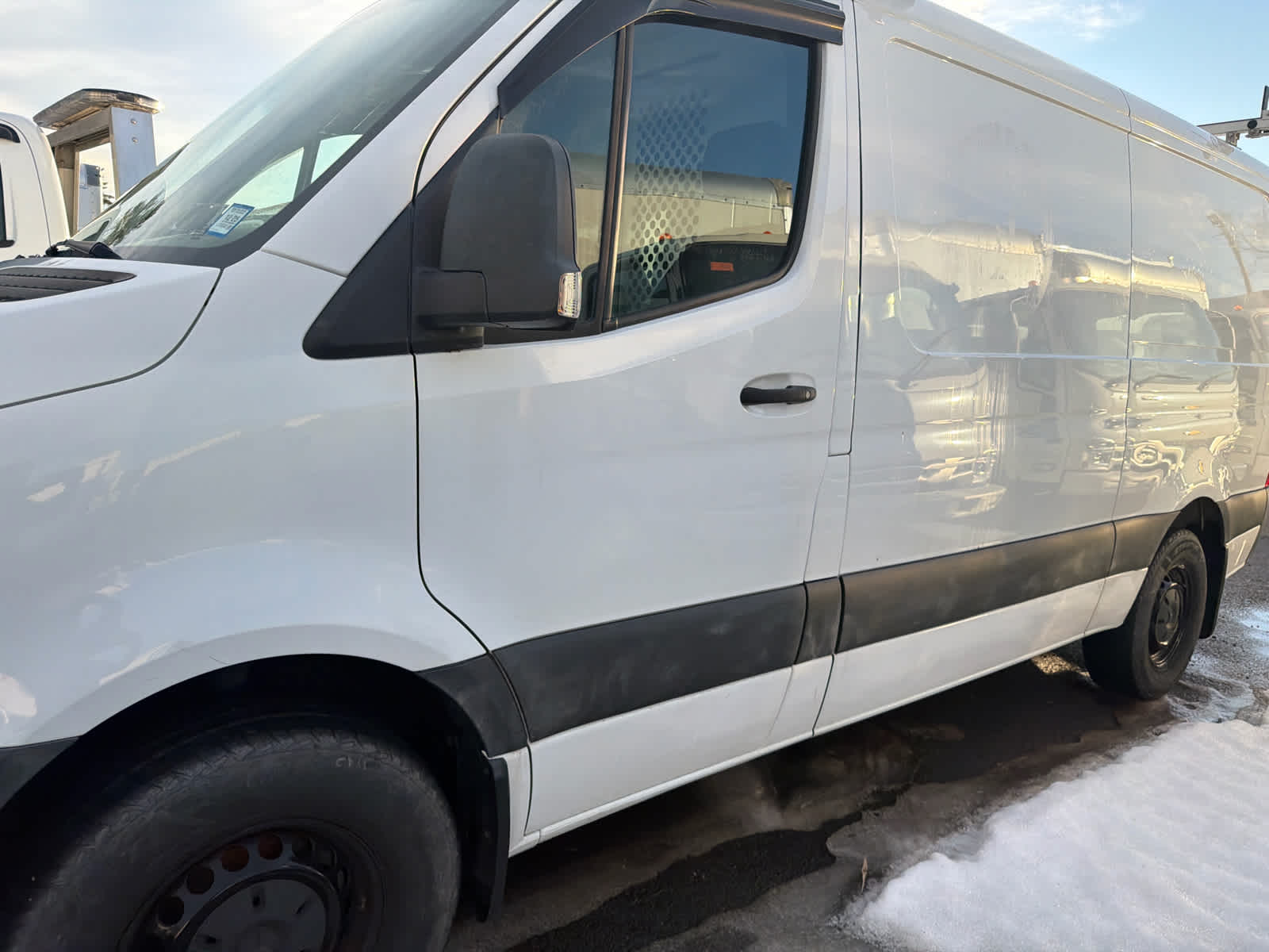 Used 2021 Mercedes-Benz Sprinter 1500 - photo 6