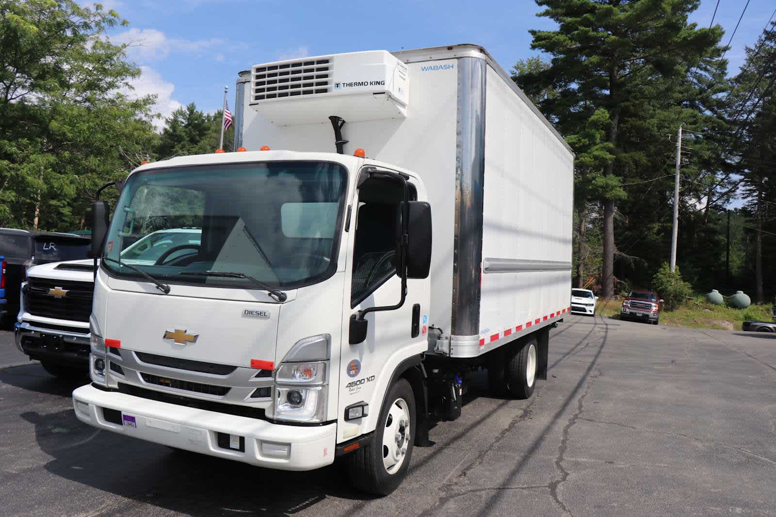 Used 2023 Chevrolet LCF 4500XD - photo 1