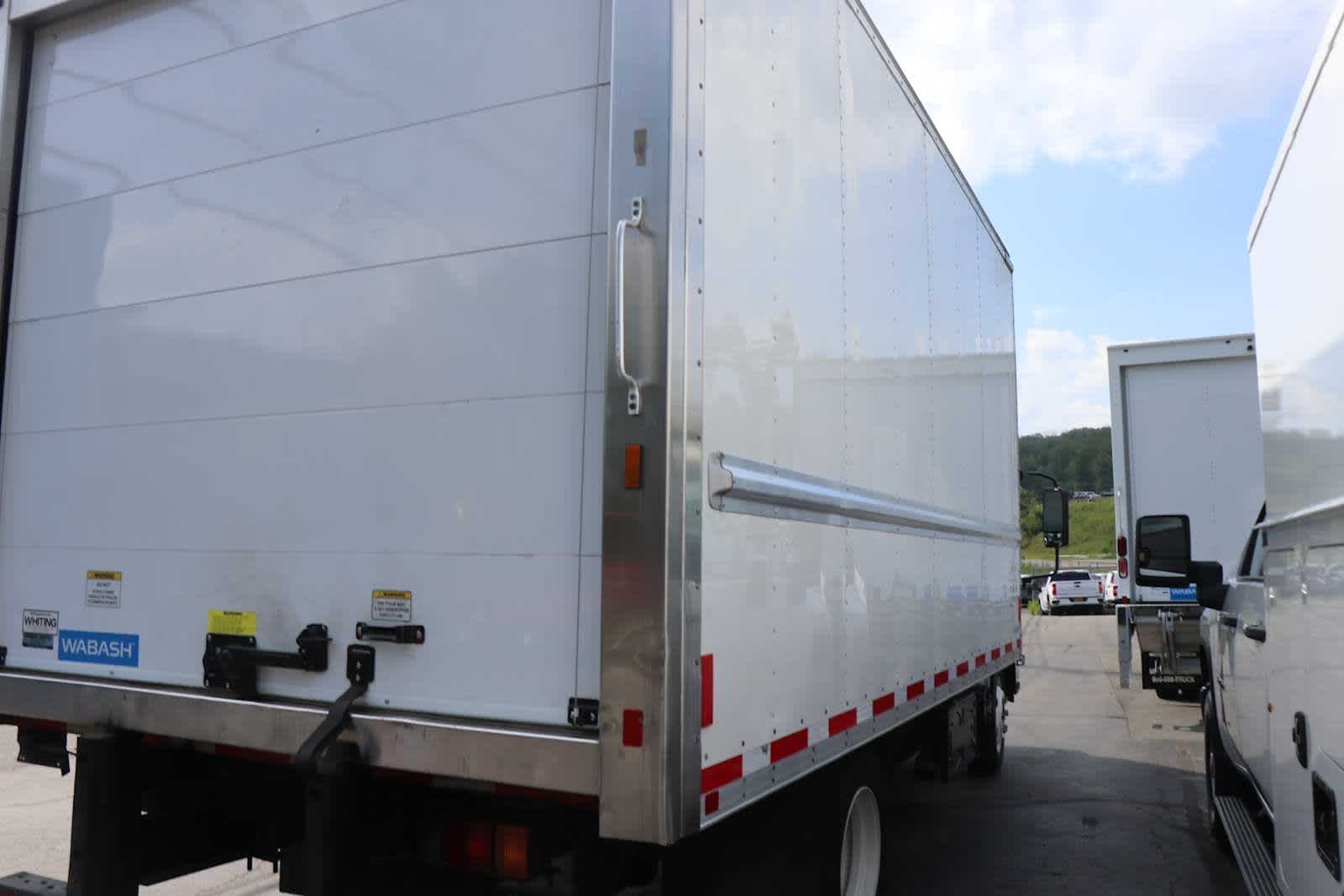 Used 2023 Chevrolet LCF 4500XD - photo 7
